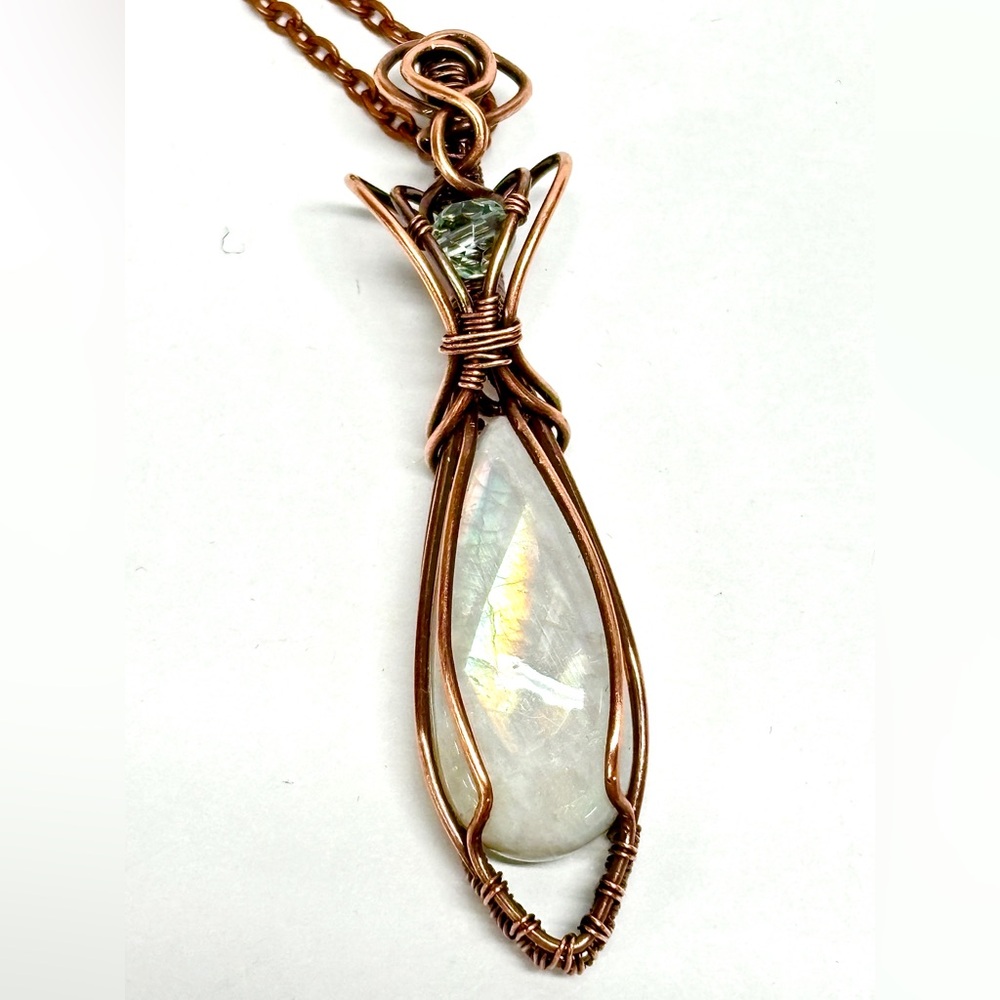 HAND CRAFTED Rainbow Moonstone Blue Topaz Wire Wrapped Copper Elegant Necklace - Picture 5 of 10